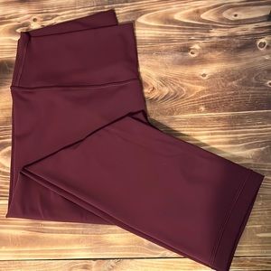 Lululemon Wunder Under High Rise Crops. 21”. Burgundy. Size 16.